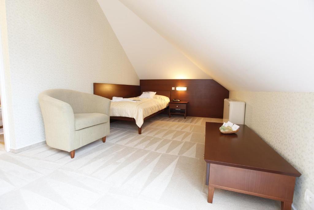 פישטני Hotel Sandor Pavillon חדר תמונה