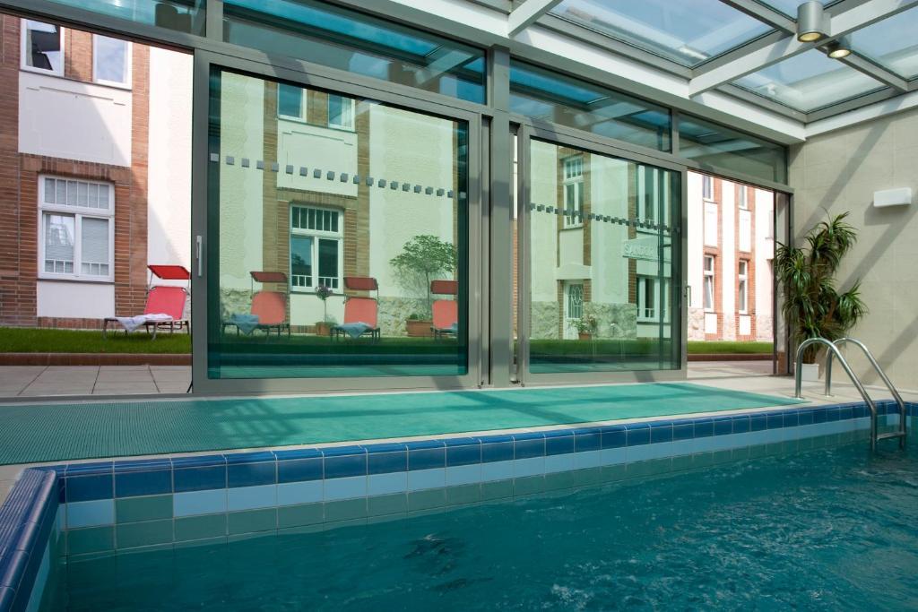 פישטני Hotel Sandor Pavillon מראה חיצוני תמונה